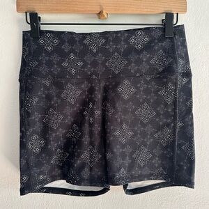 SOLD Joylab Bandana Paisley Black High Waisted Bike Shorts Medium Activewear